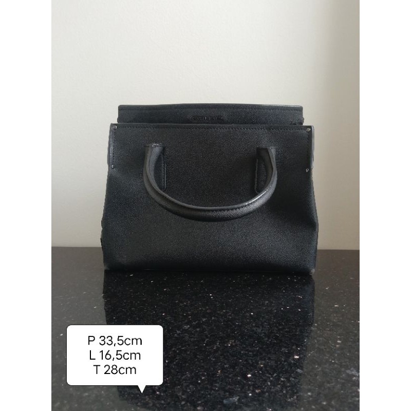 Preloved top handle bag black tas kantor tas pesta ORI Charles and Keith hitam handbag