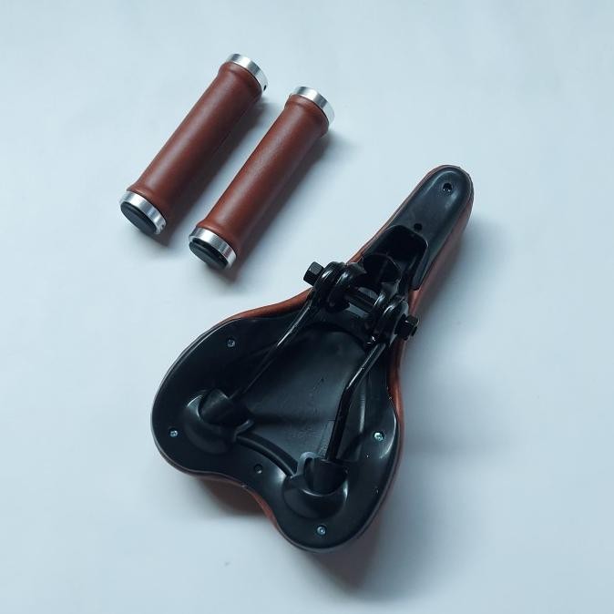 SADEL DAN HANDGRIP SEPEDA MTB FEDERAL COKLAT KLASIK