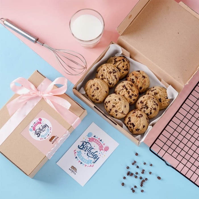 

KOLACICA SPECIAL BOX BIRTHDAY EDITION SOFT BAKED COOKIE