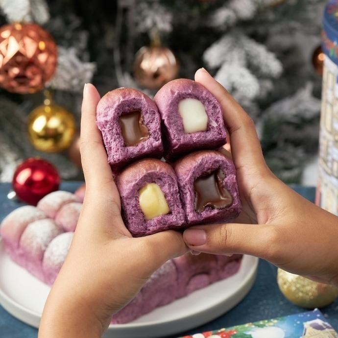 

PROMO MURAH UBE BUNS TRIPLE CHEESE & CHOCO - CHRISTMAS HAMPERS