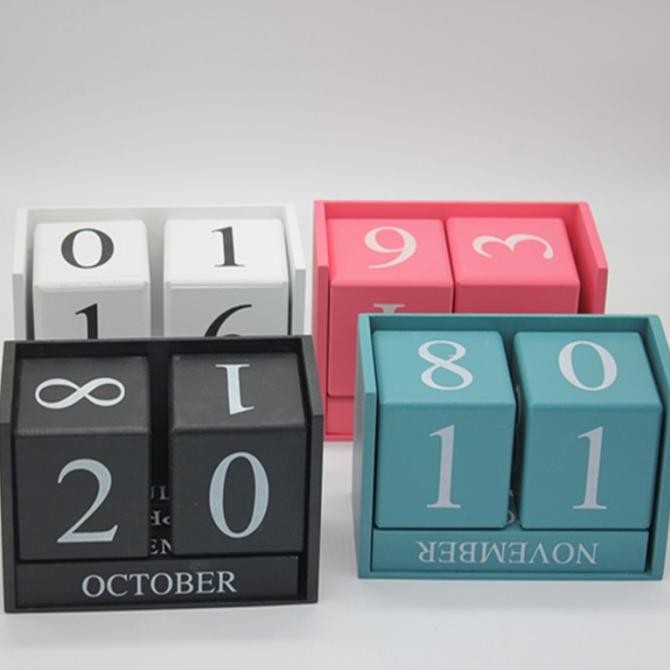 

Wooden Table Calender /Kalender Portabel Vintage Kayu Meja Original Dan Terpercaya
