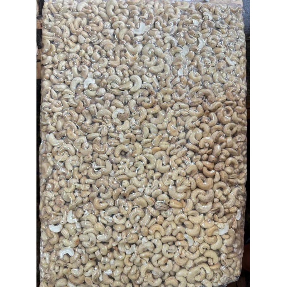 

1KG KACANG MEDE MENTAH SUPER - GROSIR METE MENTAH SULAWESI MRS02