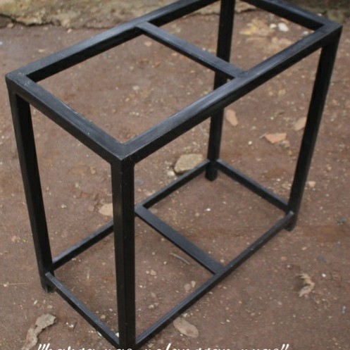 kaki aquarium / rak besi aquarium / meja besi aquarium 60 x 30 x 70 cm