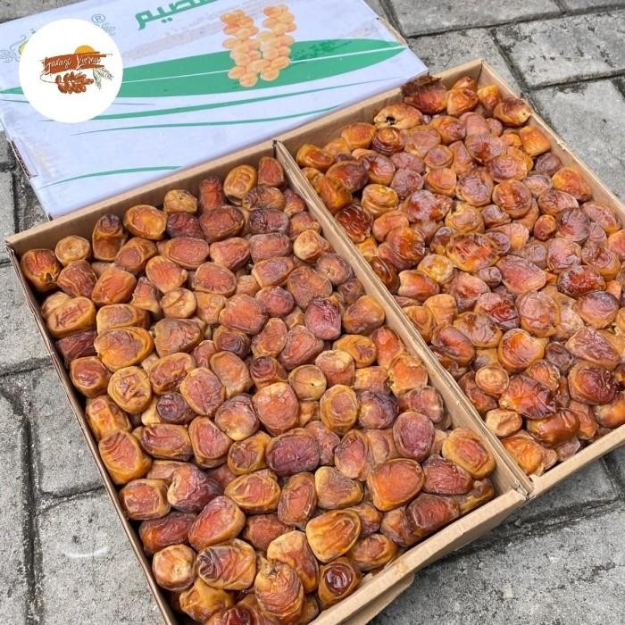 

KURMA SUKARI AL-QASSIM 3KG