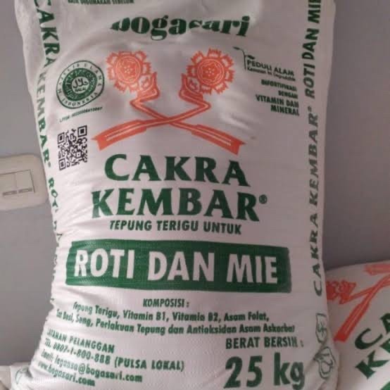 

Terbaru Tepung Bogasari Cakra Kembar Roti Dan Mie 1 Karung 25Kg
