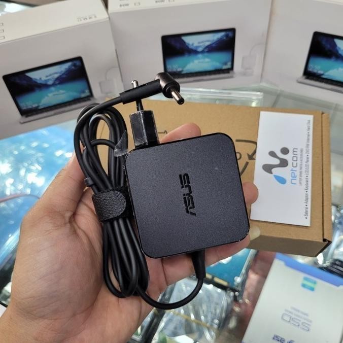 ADAPTOR CHARGER ASUS VIVOBOOK 14 M415D M415 M415DA SERIES 45W -JBPART TERBARU