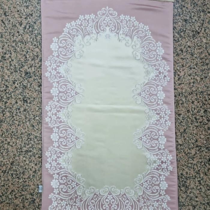 sajadah turki merek ottoman ipek empuk dan tebel lembut dan halus