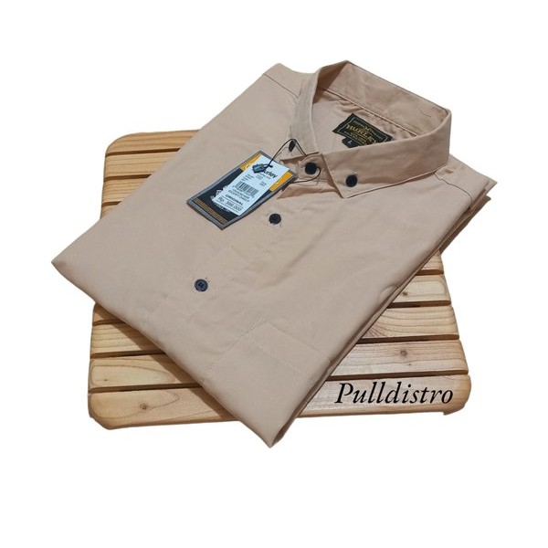 Kemeja polos pria lengan pendek HEM Cowok casual model baru 2023 - Outfit ootd pria keren - Baju