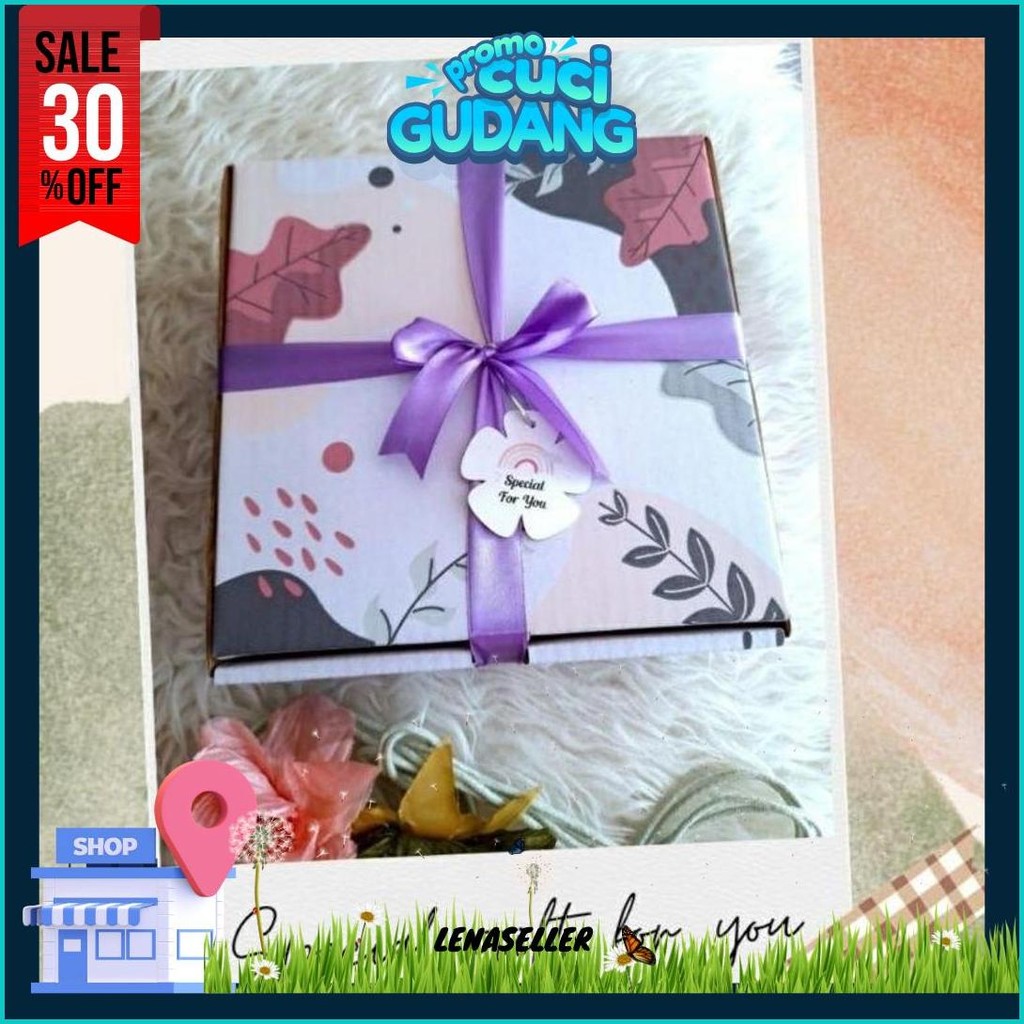 

Kado Ulang Tahun Cewek / Birthday Gift Box / Hampers Cewek / Hadiah Anniversary Bisa Cod