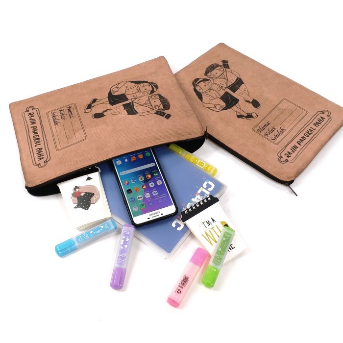 

Ready Sleeve Tablet Notebook Onde Sampul Buku Zaman Dulu Jadul Vintage Lucu