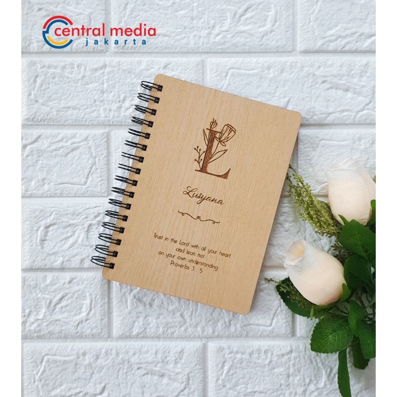 

Ready Wooden Note Book A5 Custom Grafir Nama + Gift Box Buku Diary Kayu Kado