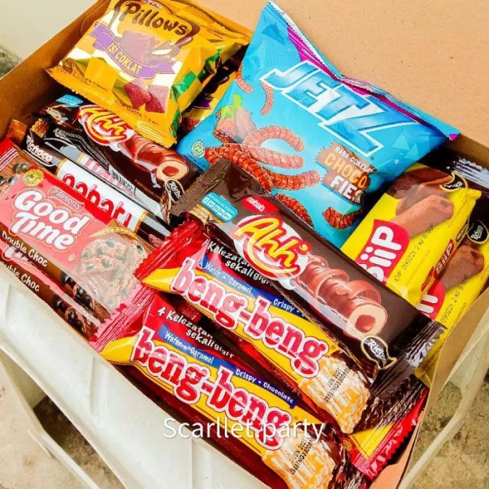

NEW PAKET SNACK CEMILAN MURAH MERIAH MAKANAN WAFER CHIKI COKLAT HAMPERS