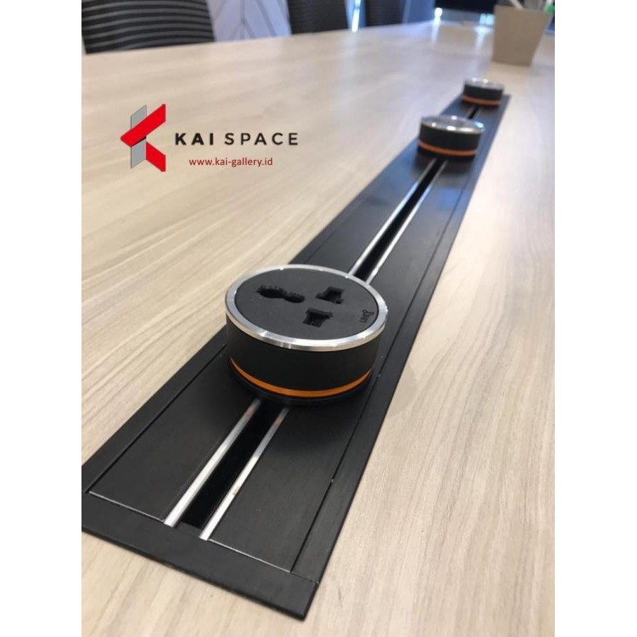 STOP KONTAK TRACK LINE8 REL KANTOR MODERN FUTURSTIC ELEGANT EUBIQ