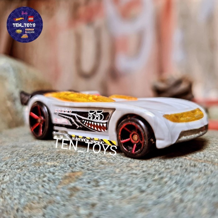 Hotwheels Beat That Acceleracers Battle Spec Cybergrid Realm Custom Ready Stock