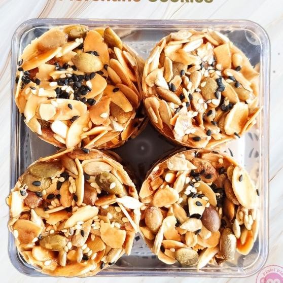 

Florentine Cookies / Crispy Xed Nuts Florenta Kue Kering Top