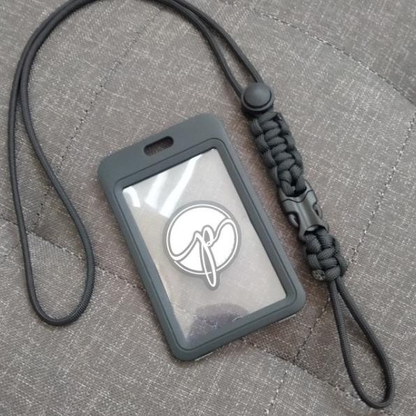

Heavy Duty Tactical Lanyard With Double Sided Card Holder 2 Sisi