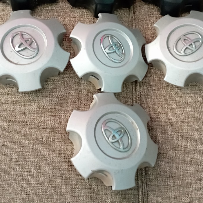 DOP VELG TOYOTA HILUX REVO