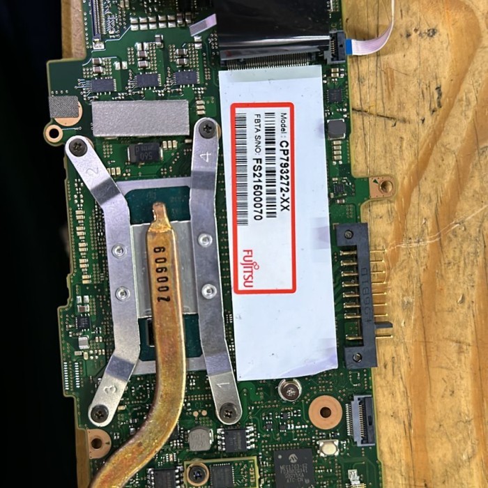 MOTHERBOARD FUJITSU U9310 I7 GEN 10 RAM 16GB