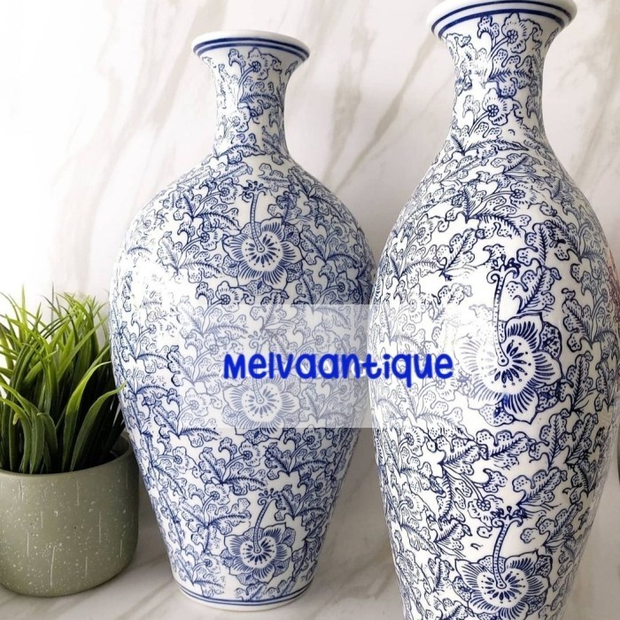 VAS ANTIK KERAMIK BIRU PUTIH / PAJANGAN KERAMIK / PAJANGAN ANTIK
