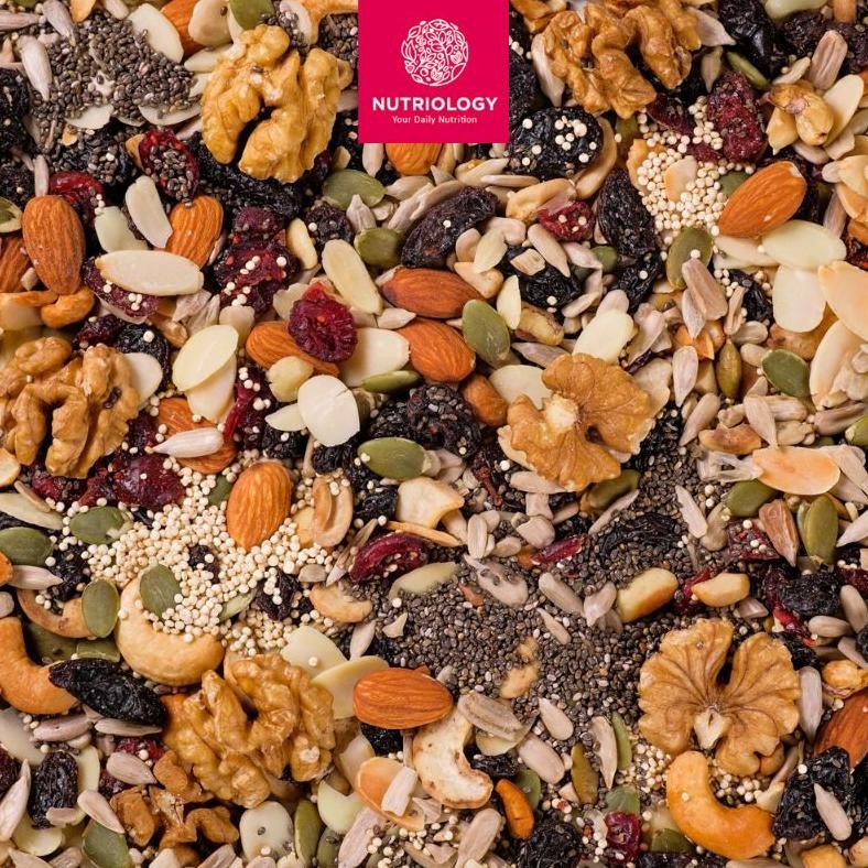 

gh-56 Trail Mix Nutriology 500 gr Roasted Nut Seed Dried Fruit Cemilan Enak Diet Sehat Praktis murah Bergizi Premium Alami Premium