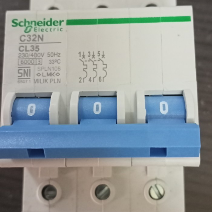 Terbaru Mcb 3 Phase 35 A Scheneider