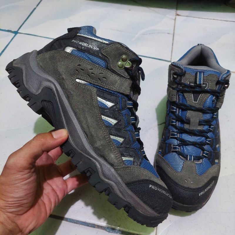 pro worldcup waterproof sepatu outdoor gunung hiking