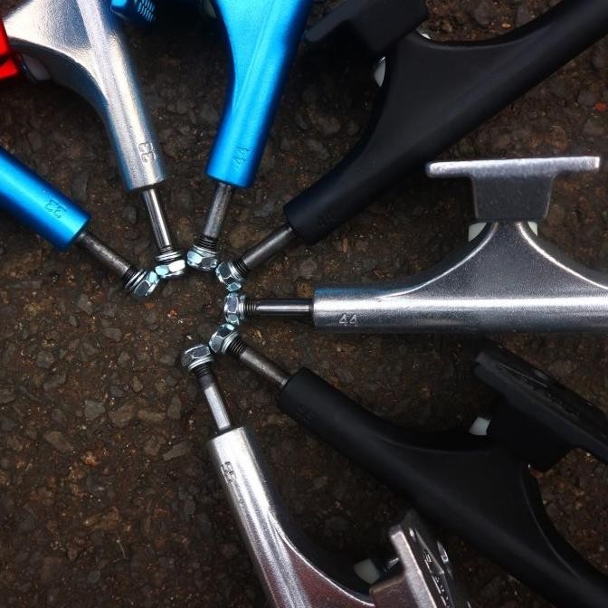 Ace Trucks Classic Series  Ready