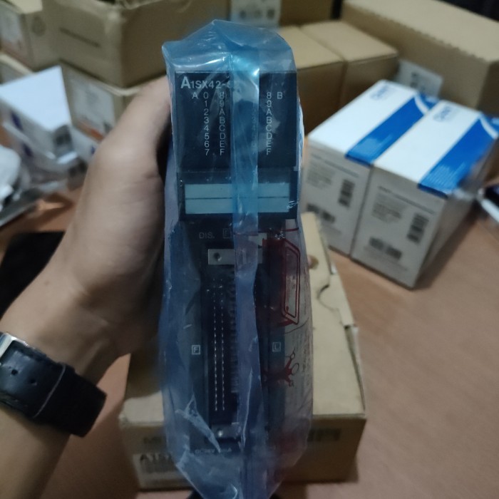 NEW SALE A1SX42-S2 PLC MITSUBISHI ORIGINAL JAPAN