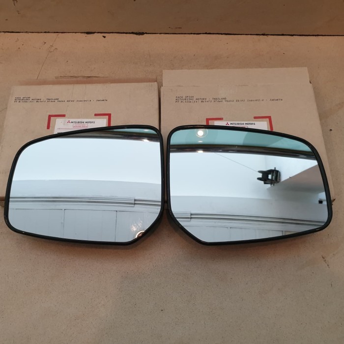 KACA SPION ASLI MITSUBISHI MIRAGE