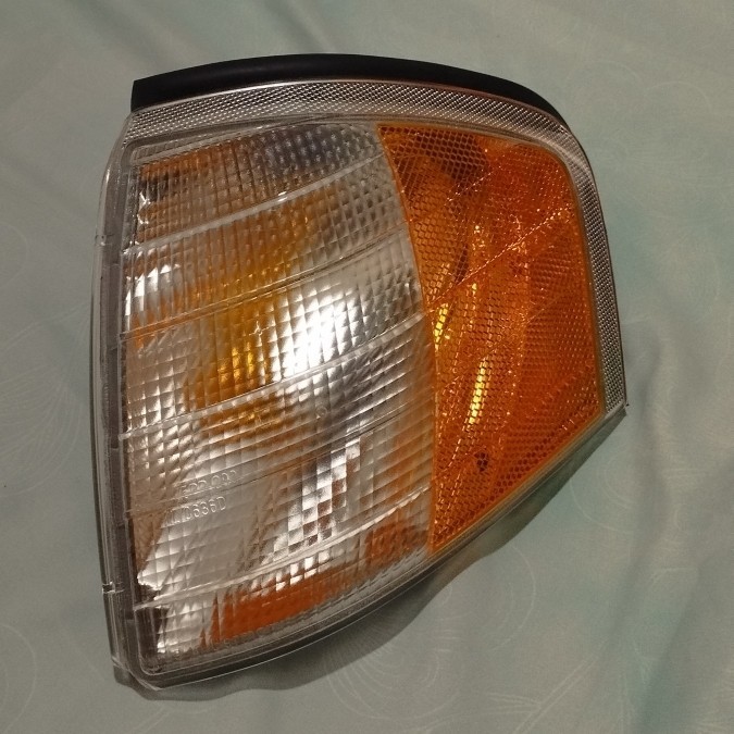 LAMPU SEN SEIN SAMPING MERCY MERCEDES BENZ W202 W 202 AUTOMOTIVE LIGHTING MAGNETI MARELLI ORIGINAL