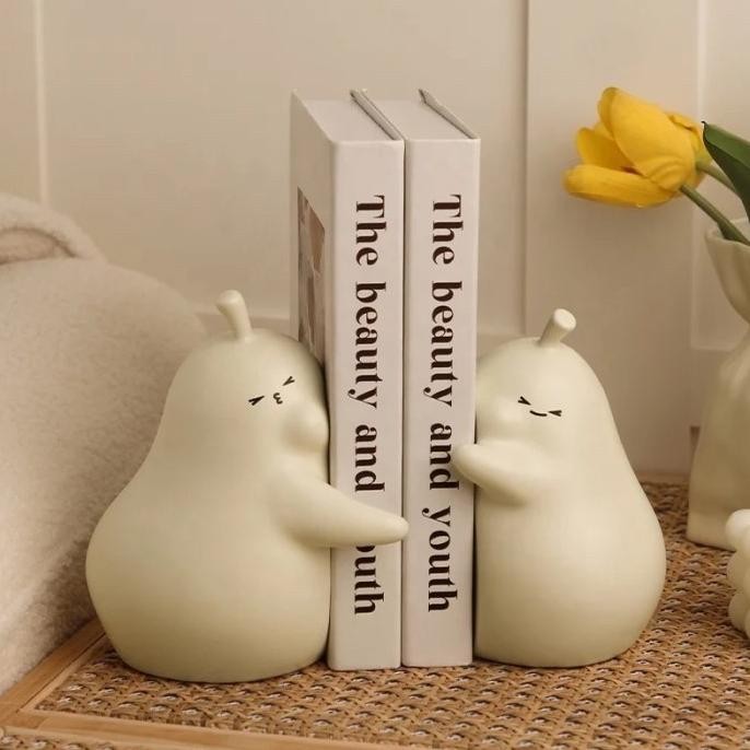 

PEAR COUPLE BOOKENDS/ PEMBATAS BUKU HOME DECOR MEJA PAJANGAN BOOK END 2410T