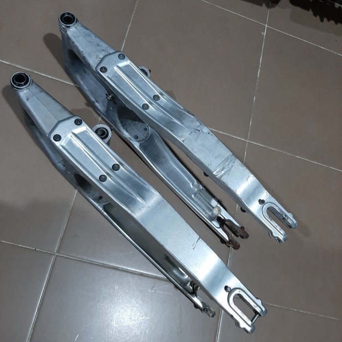 {Bekas} Swingarm Swing arm Suzuki DR 250 350 cc Limited