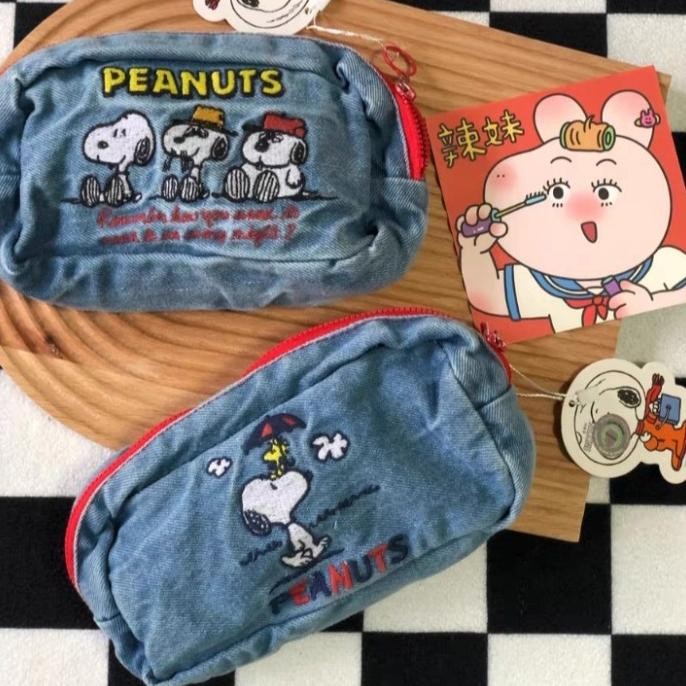 

NEW Dompet Snoopy Peanuts / Tempat Pensil Snoopy / Kotak Pensil Snoopy ORI