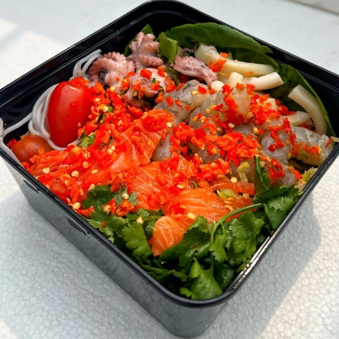 

Salad Thailand Komplit Pedas Mampus Terlaris