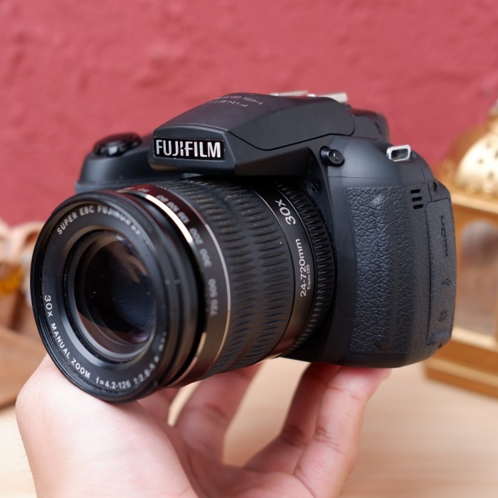 FUJIFILM HS 25EXR HTITAM