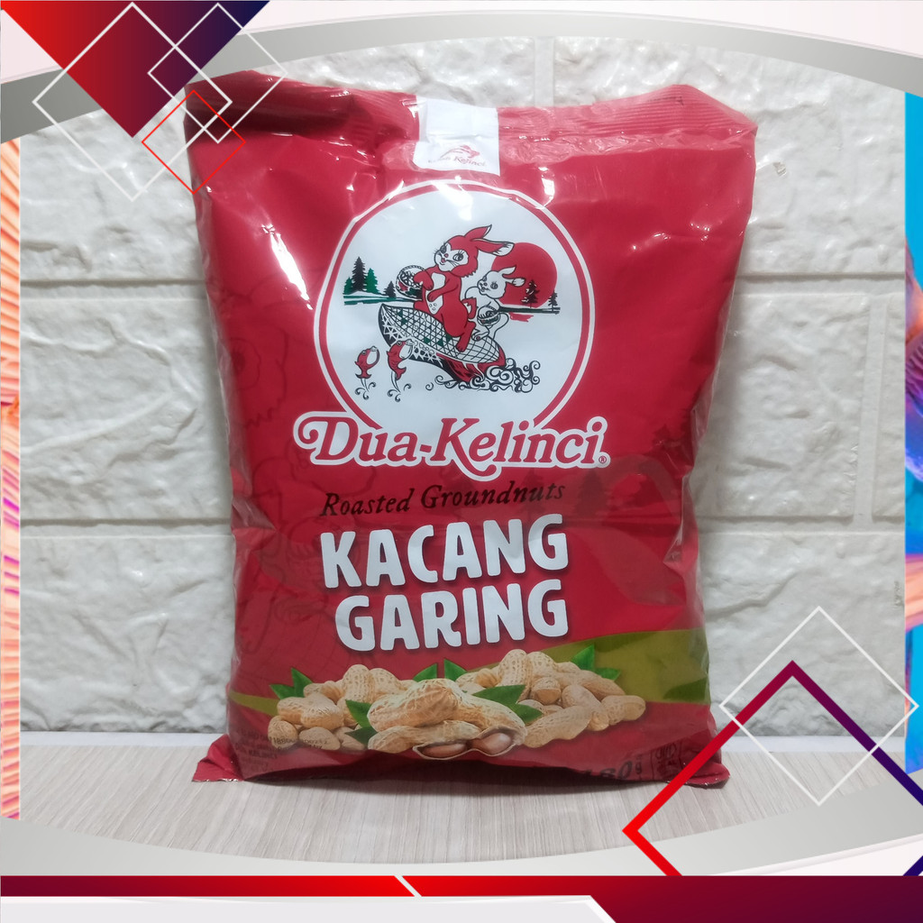 

Dua Kelinci Kacang Kulit Garing 180gr .