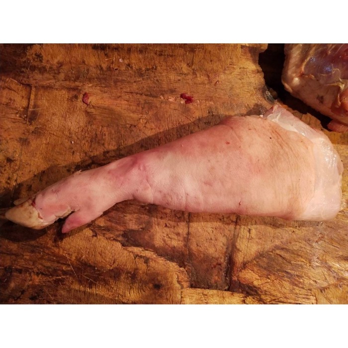 

Kaki Babi / Cukiok / Pork Arm ( 1 Kg )