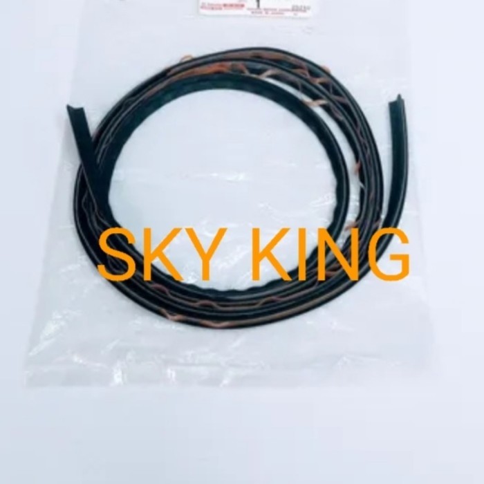 KARET COVER OVER FENDER RODA BELAKANG LAND CRUISER LC VX 80 VX80 LC80