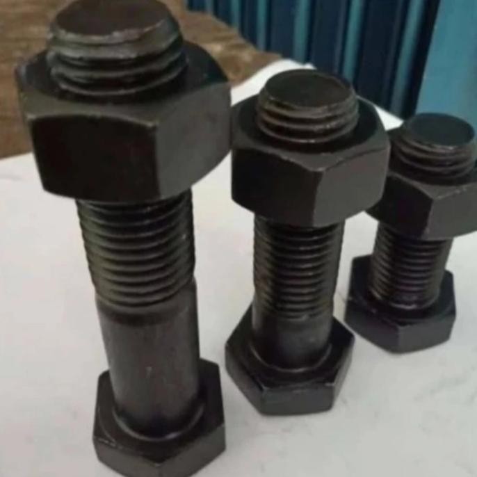 BAUT MUR BAJA (10.9) M10 X 180 HT 0411T