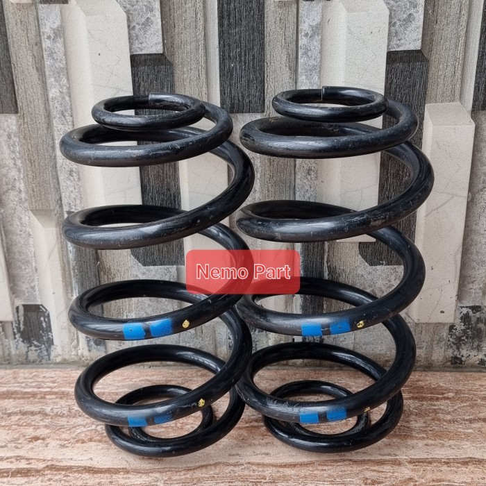 Coil Spring Per Toyota Avanza / Xenia Old Belakang 2004-2011 Original