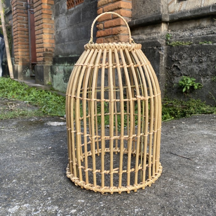 

New - Kap Lampu Rotan Kurungan 20 X 30 Cm - Lampu Rotan - Lampu Cafe