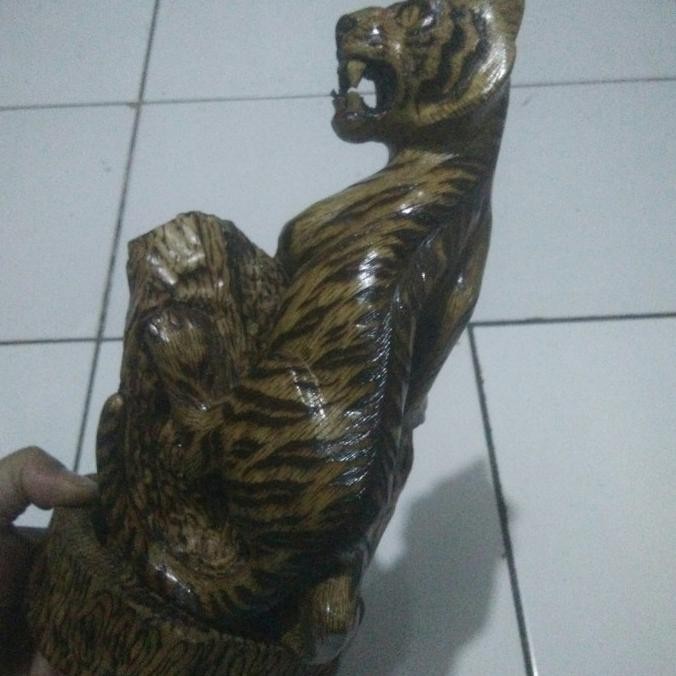 PATUNG KAYU ASBAK HARIMAU MACAN MOTIF HIAS SOLDER SOLDERAN NATURAL