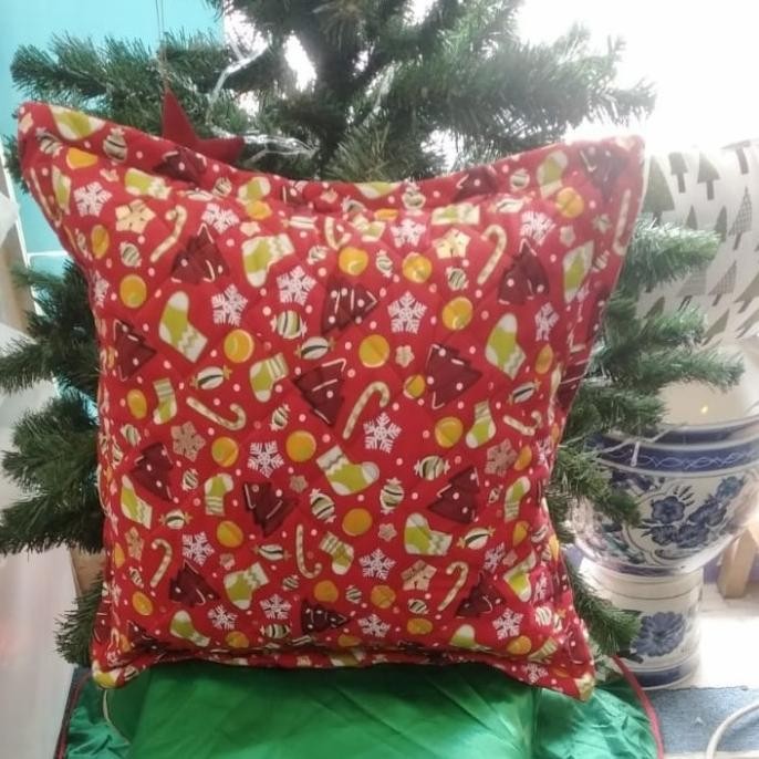 Sarung Bantal Quilting motif Natal 40X40 P67JM
