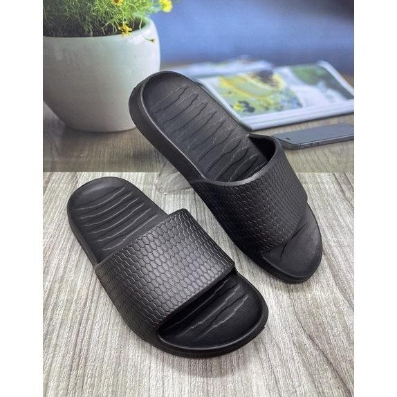 SANDAL SLOP MINISO