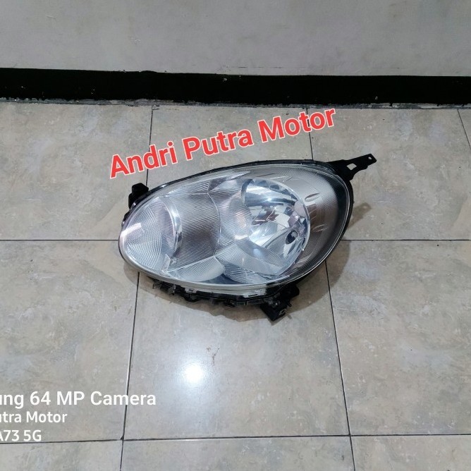 Headlamp Lampu Depan Nissan March