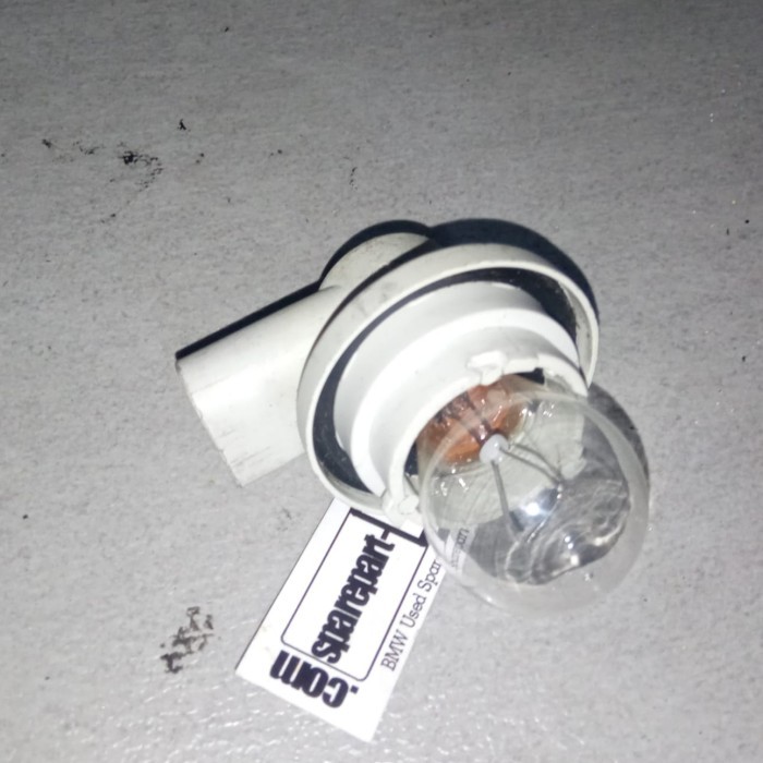 Socket dan Bohlam Untuk Sein Depan BMW E46 Facelift