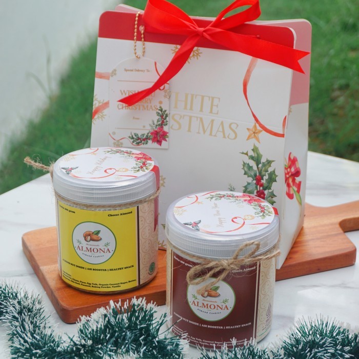 

Natal Hampers Spesial Natal Tahun Baru isi 2 Cookies FULL ALMOND Tanpa Gula - 2 Jar Cookies Limited