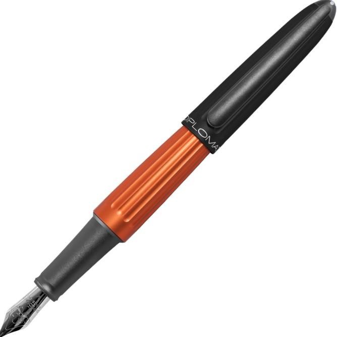 

Diplomat Aero Fountain Pen Terlaris