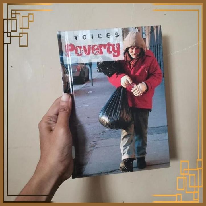 

[ADG] Buku Import Voices Poverty
