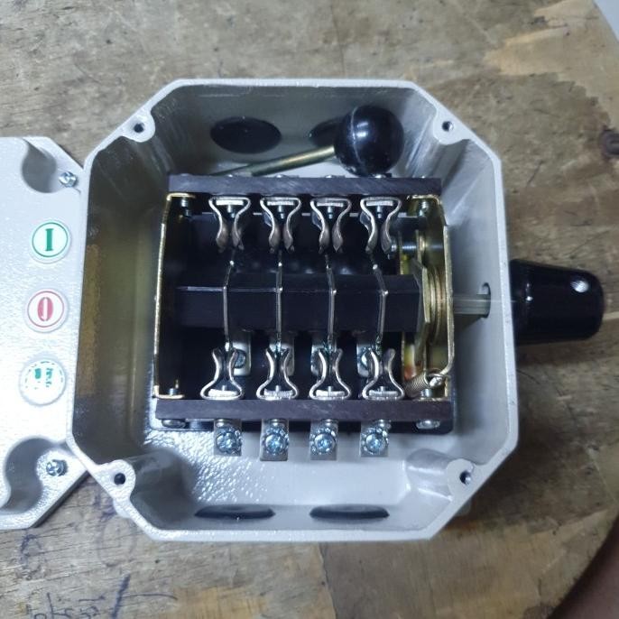 HANDLE / CAM STARTER / OHM SAKLAR SAKELAR GZ 4POLE PISAU 32A 32 A